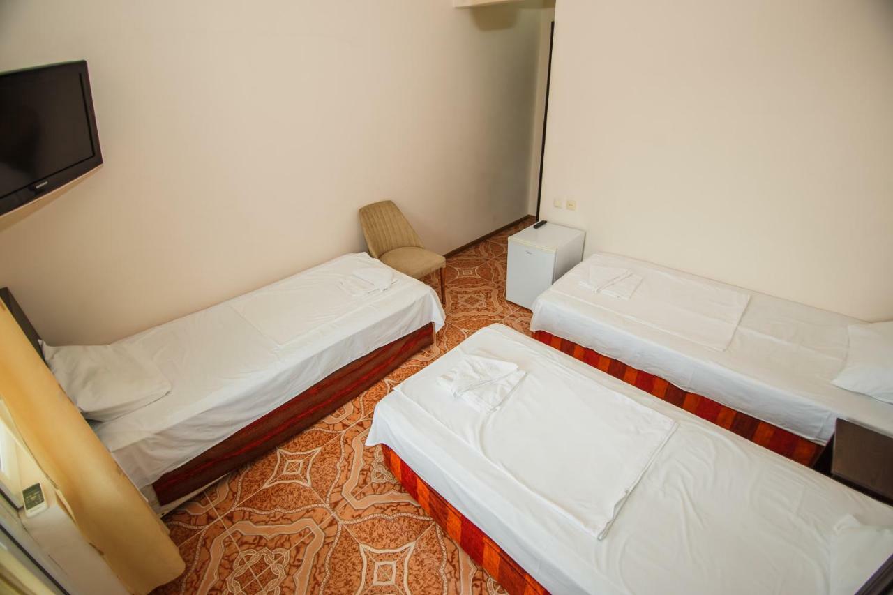 Guest House Nia Gonio Esterno foto
