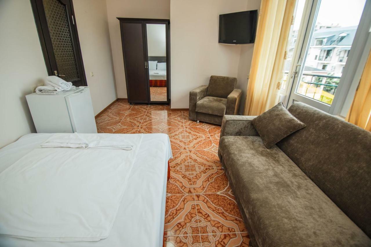 Guest House Nia Gonio Esterno foto